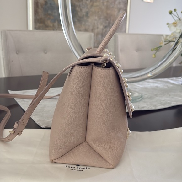 Kate Spade Serrano Place Pearl Dorina $550 MSRP. COLLECTIBLE;  w/ a dust bag - Picture 6 of 14